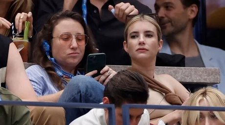 Kiernan Shipka photo 1539