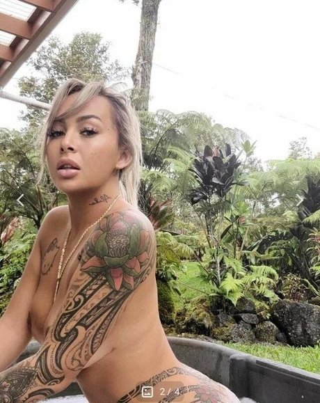 Kiheihunneh Hawaii Chick photo 5