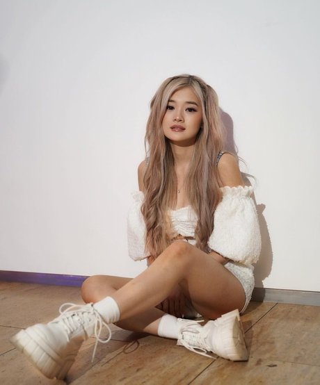 Kika Kim photo 60