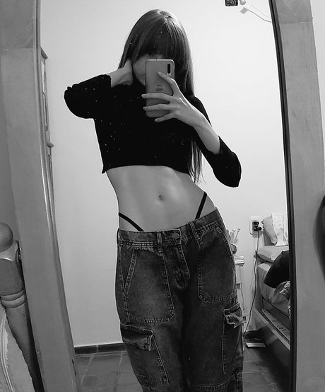 Kiki Glitter Cosplay photo 109