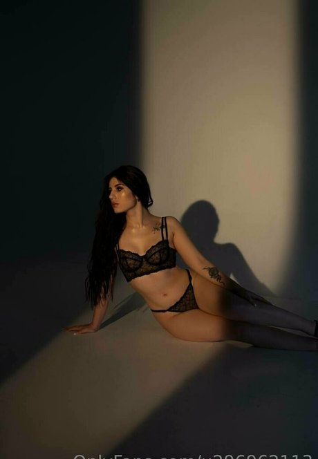 Kiki_need_you_inside photo 18