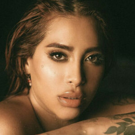 Kim Shantal photo 16