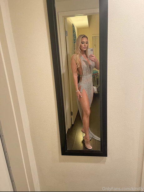 Kindly Myers photo 234