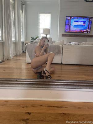 Kindly Myers photo 111