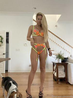 Kindly Myers photo 143