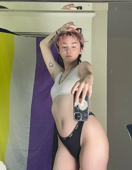 Kinkymilky photo 13