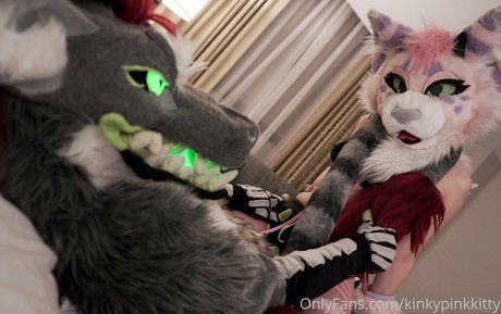 Kinkypinkkitty photo 32