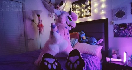 Kinkypinkkitty photo 41