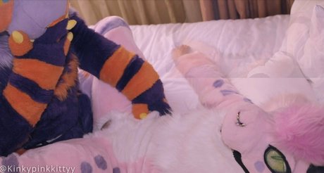 Kinkypinkkitty photo 51