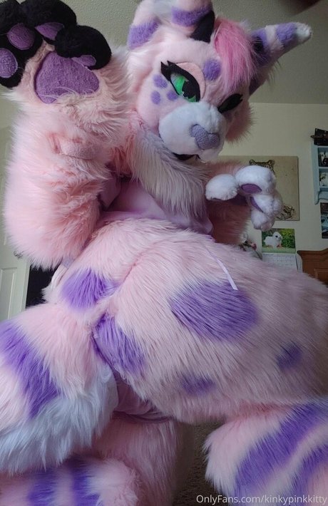 Kinkypinkkitty photo 69