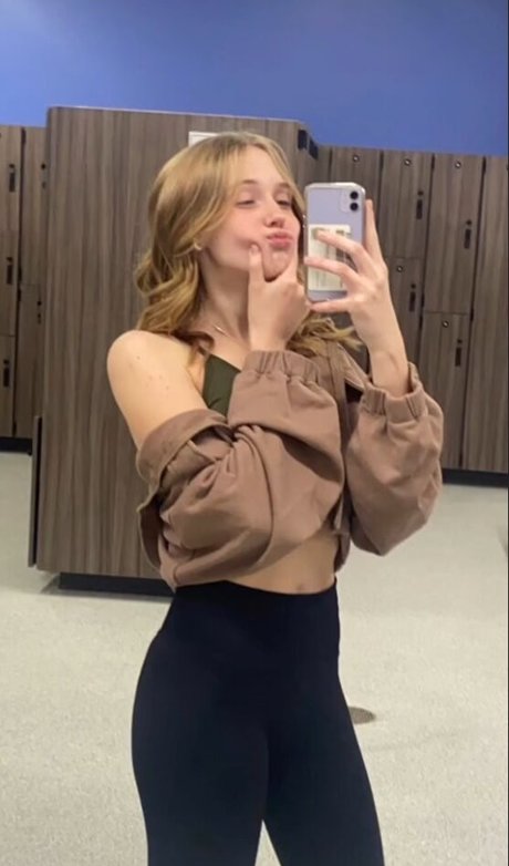 Kira_Graceeee photo 14