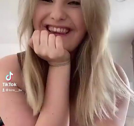 Kira Liv photo 27