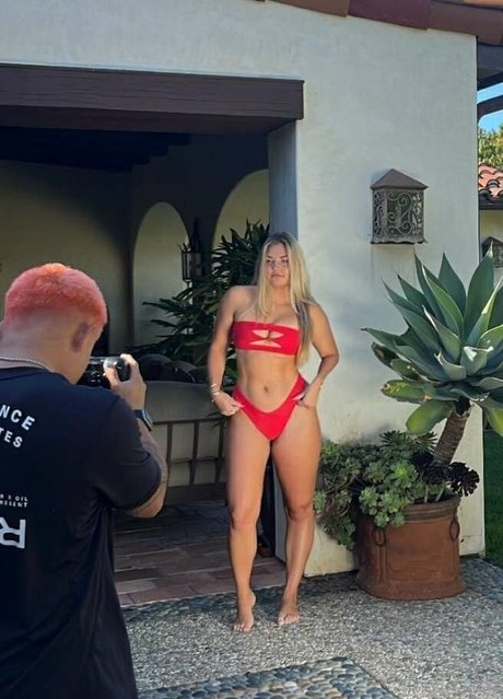 Kirra Sullivan photo 7