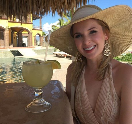 Kirsten Prout photo 11