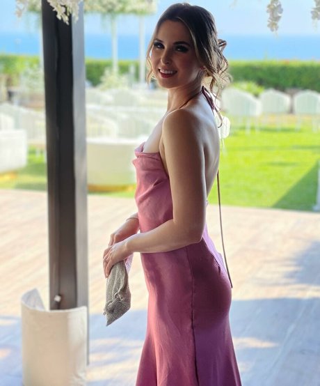Kirsten Prout photo 12