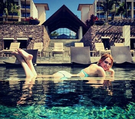Kirsten Prout photo 13