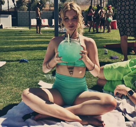 Kirsten Prout photo 18