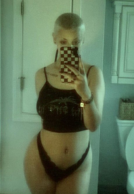 Kirstin Anderson photo 13
