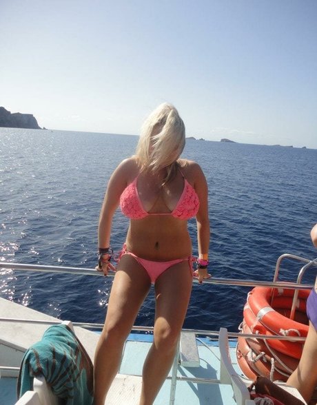Kirsty Eccleston photo 3
