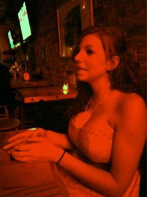 Kirsty photo 72