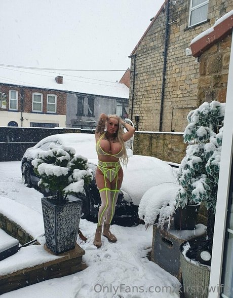 Kirstywife photo 15