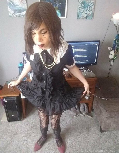 Kitkat44 photo 62