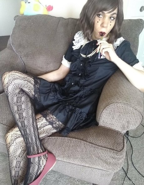 Kitkat44 photo 78
