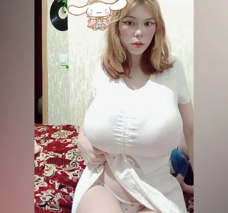 Kitty Keettt photo 41