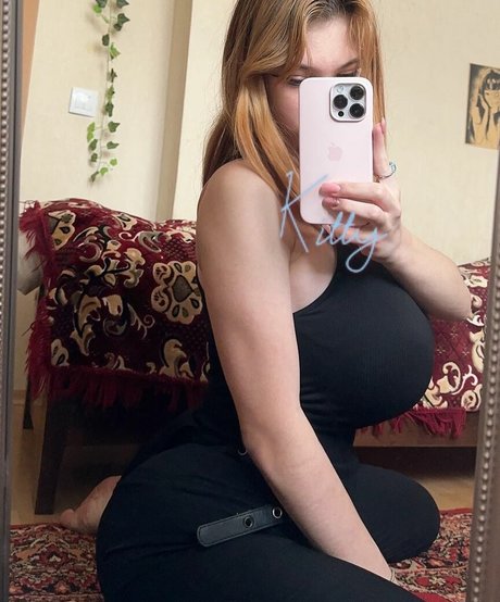 Kitty Keettt photo 45