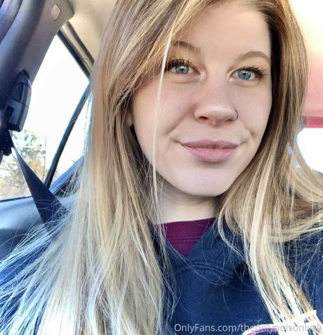 Kitty Valentine photo 7