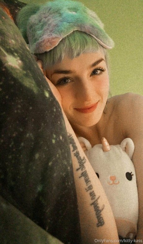 Kittykass-free photo 1