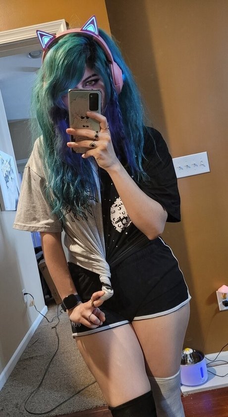 Kittyrawr photo 3