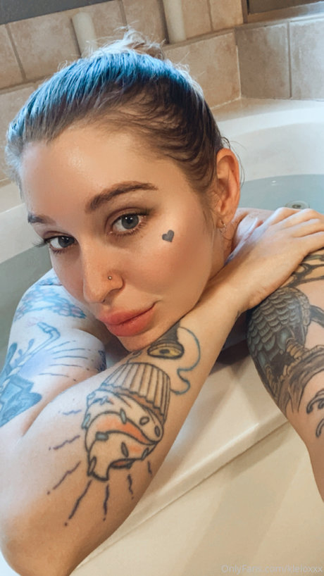Kleio Valentien photo 130