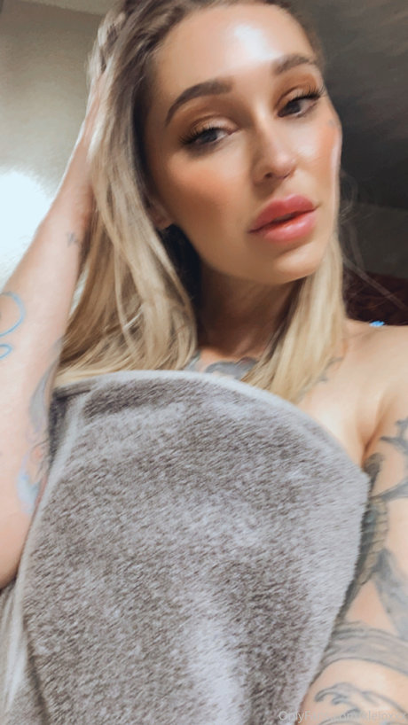 Kleio Valentien photo 167