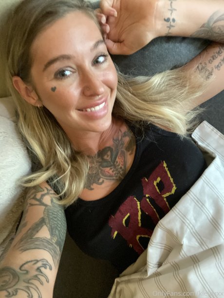 Kleio Valentien photo 179