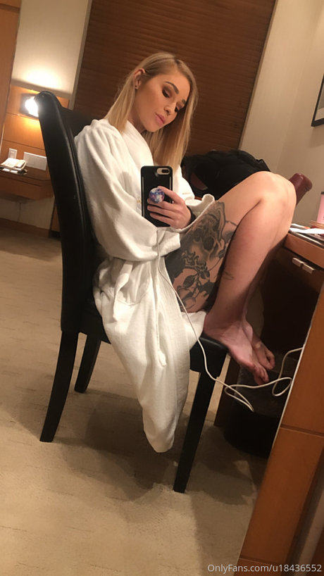 Kleio Valentien photo 182