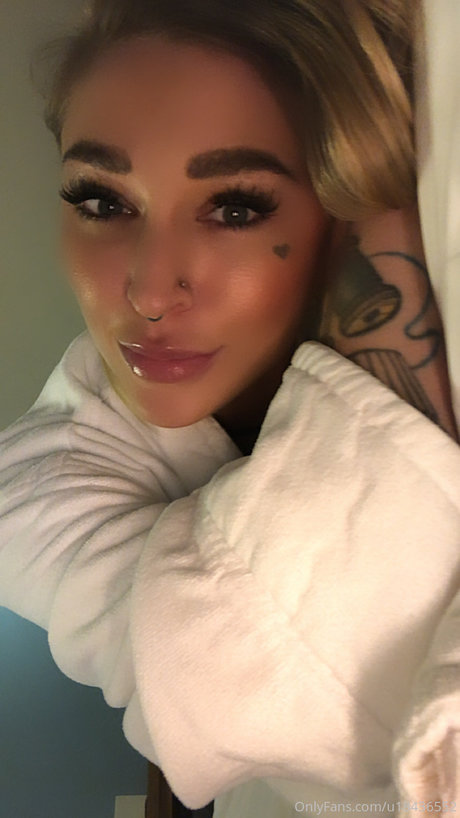Kleio Valentien photo 193