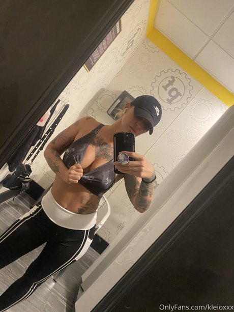 Kleio Valentien photo 210