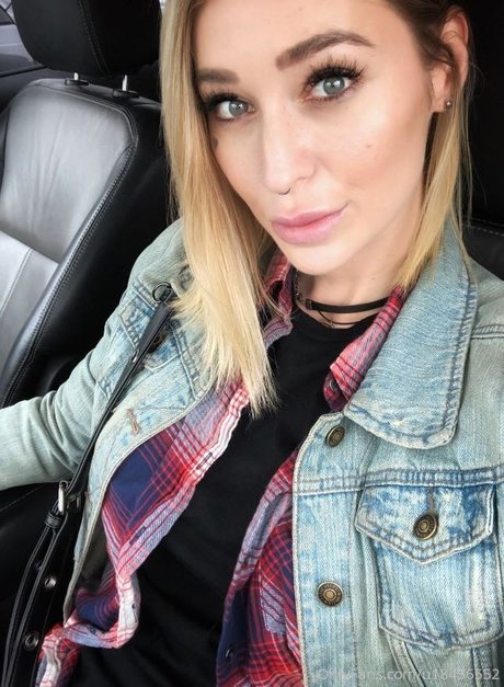 Kleio Valentien photo 279
