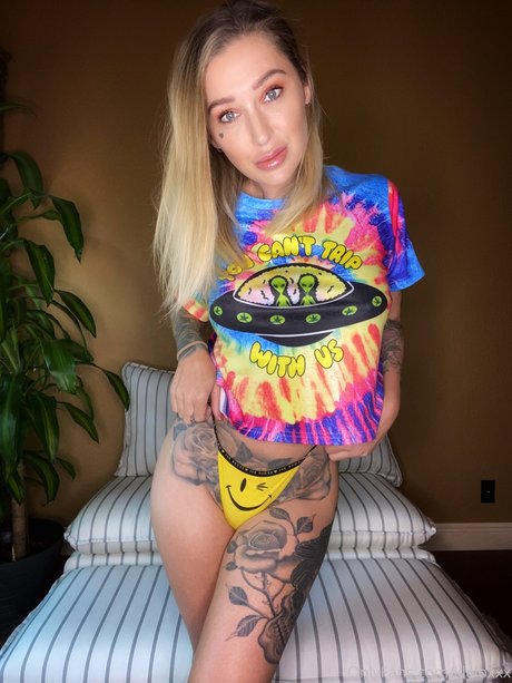 Kleio Valentien photo 404