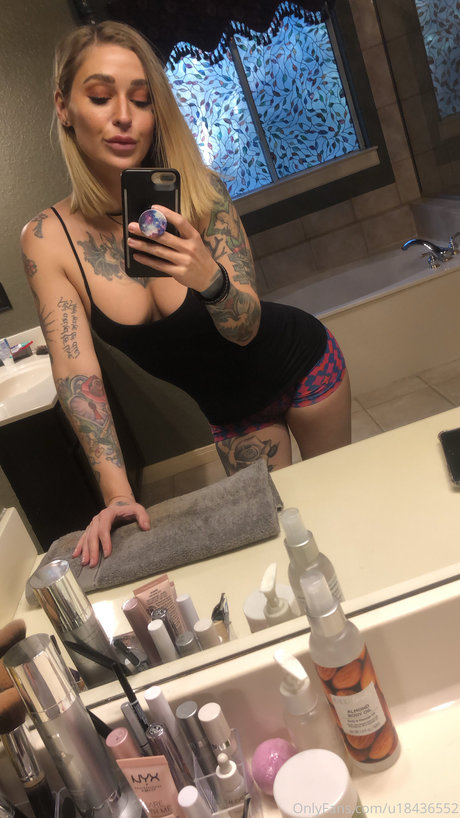 Kleio Valentien photo 1005
