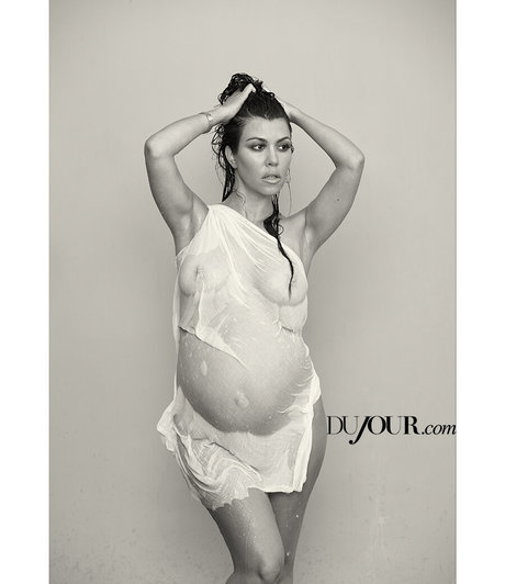 Kourtney Kardashian photo 40