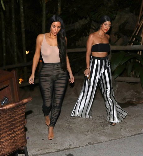 Kourtney Kardashian photo 92