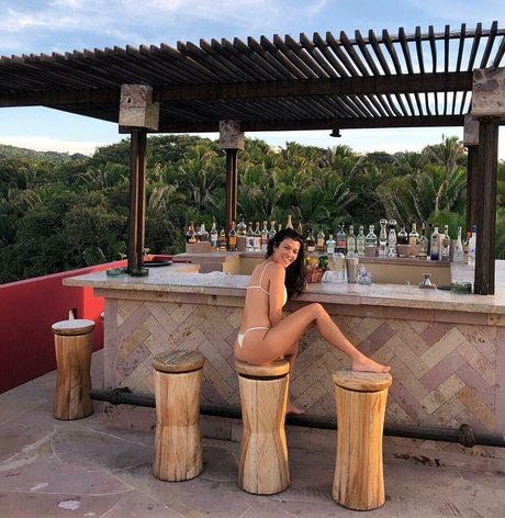 Kourtney Kardashian photo 97