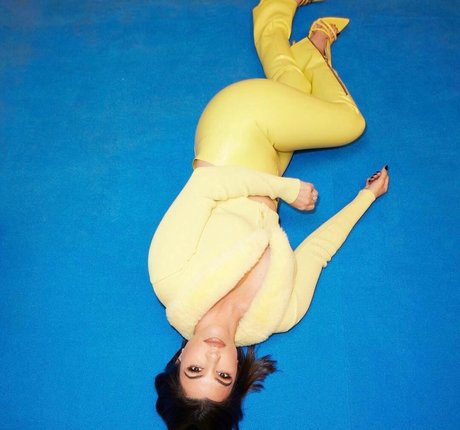 Kourtney Kardashian photo 237