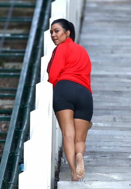 Kourtney Kardashian photo 251
