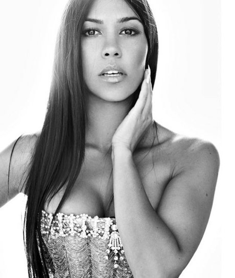 Kourtney Kardashian photo 383