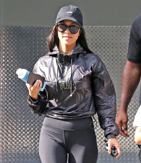 Kourtney Kardashian photo 385