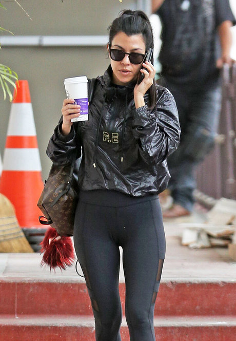 Kourtney Kardashian photo 539