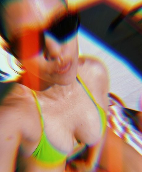 Kourtney Kardashian photo 709